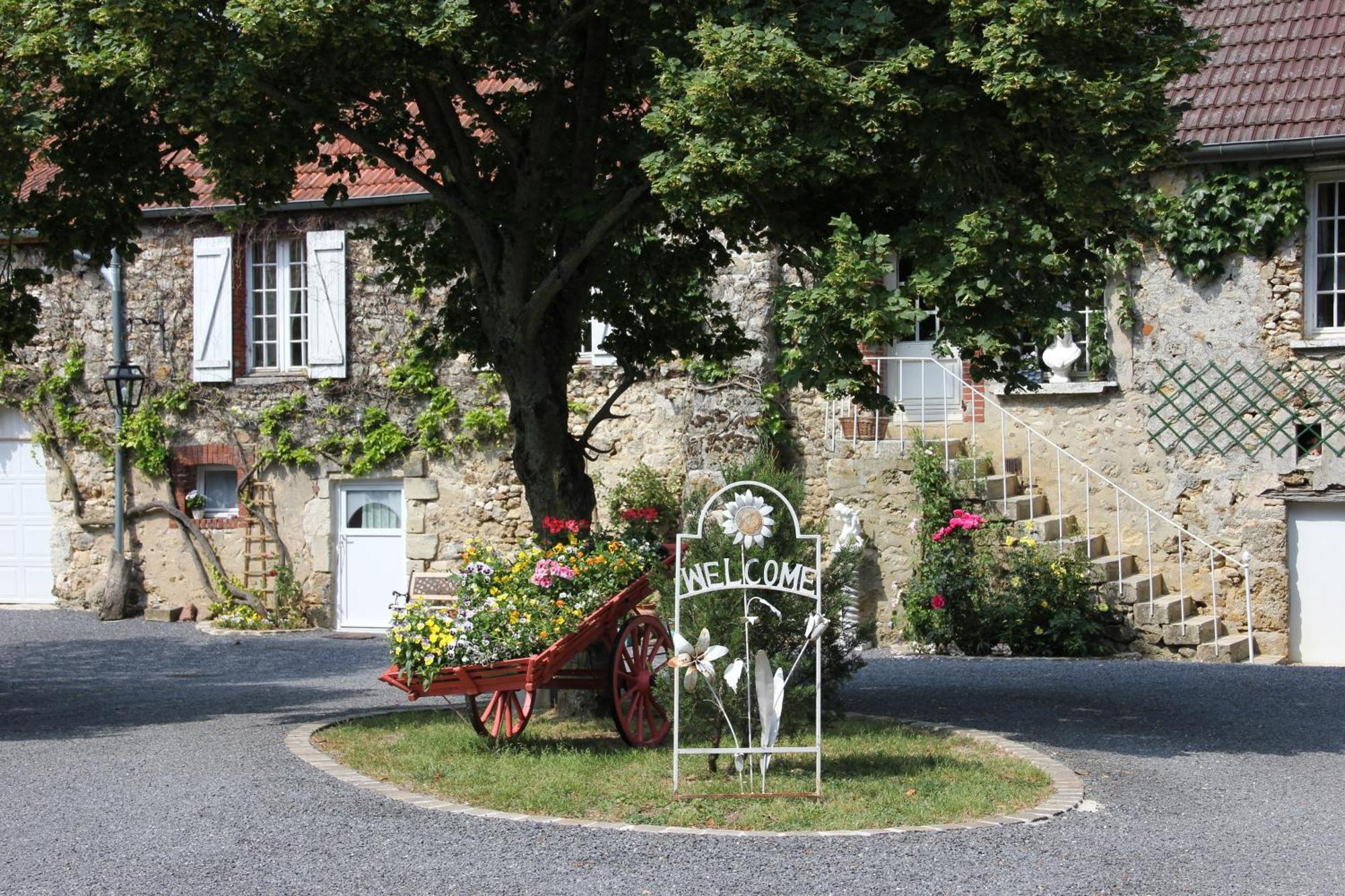 Bed and Breakfast Domaine Du Moulin De L'Etang Chatillon-sur-Marne Экстерьер фото