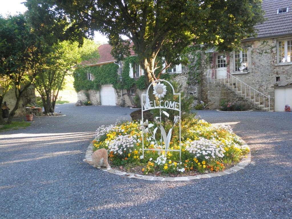 Bed and Breakfast Domaine Du Moulin De L'Etang Chatillon-sur-Marne Экстерьер фото