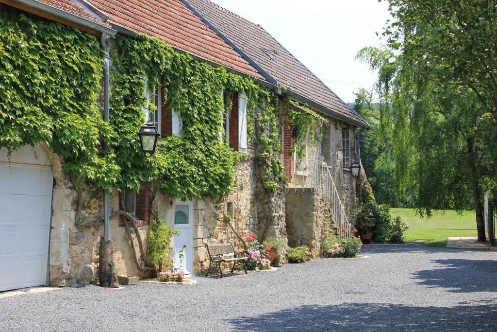 Bed and Breakfast Domaine Du Moulin De L'Etang Chatillon-sur-Marne Экстерьер фото